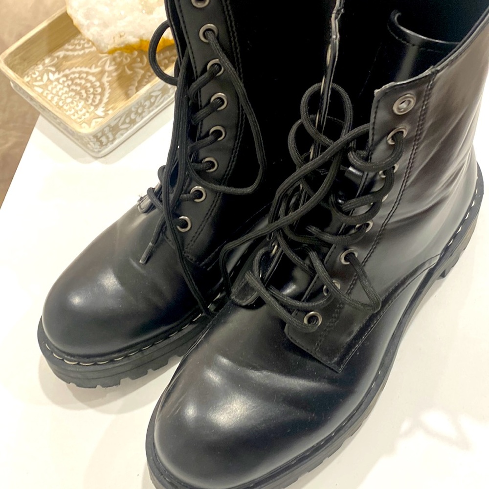 Boots -used
